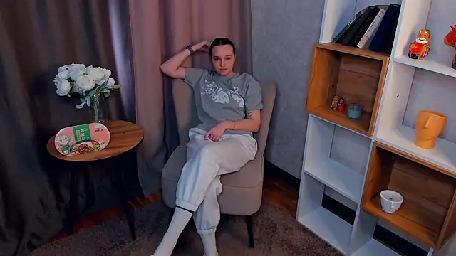 MikiBallance online show from March 11, 2026, 8:19 am