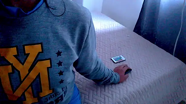 Snapshot of MiaCute_fit8 chatting on March 19, 2026, 1:33 pm MiaCute fit8 online show from March 19, 2026, 1:33 pm