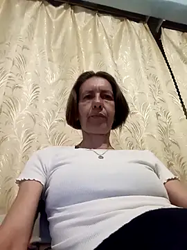 Tania9876 online show from June 10, 2026, 7:26 pm