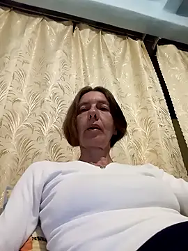 Tania9876 online show from June 9, 2026, 7:15 pm
