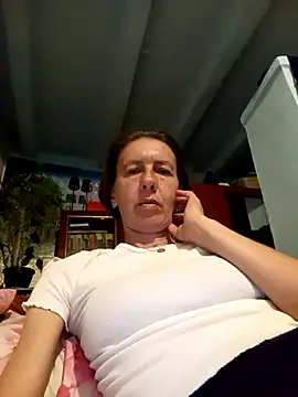 Tania9876 online show from May 24, 2026, 8:42 pm