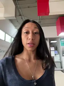 mina harker online show from April 25, 2026, 1:52 pm