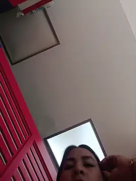 Karla  Morrison online show from April 24, 2026, 7:16 pm