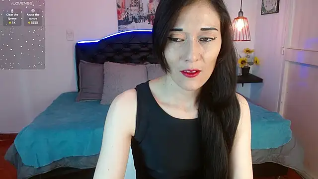 Snapshot of Mylu_xx chatting on July 20, 2026, 1:35 pm Mylu xx online show from July 20, 2026, 1:35 pm