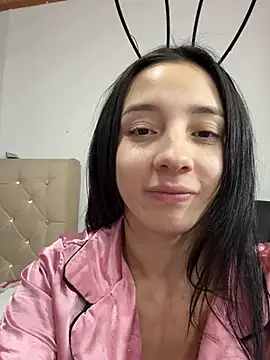 nami rosee online show from March 24, 2026, 4:23 am