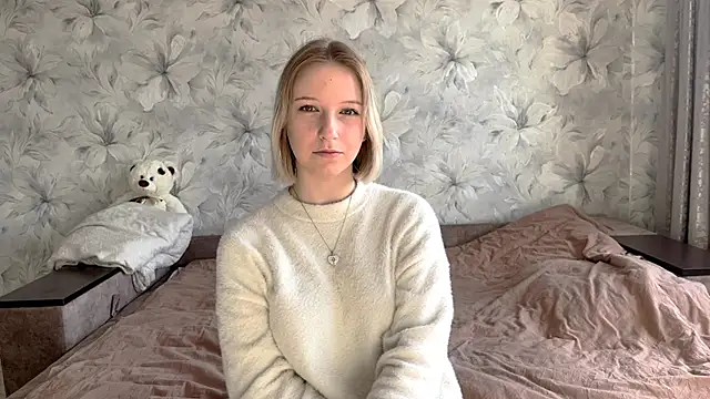 RebbecaBabe online show from March 12, 2026, 8:18 am