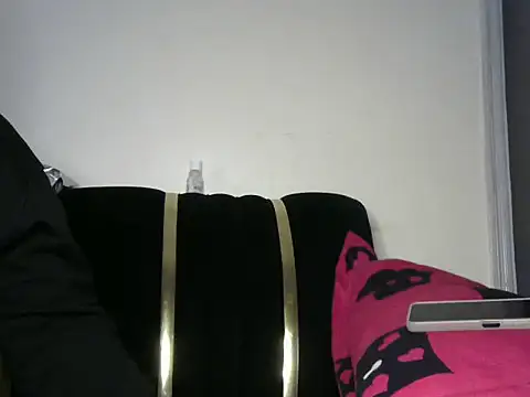 Sexxybella  online show from May 24, 2026, 4:56 am