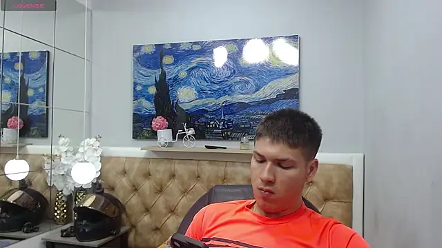 Snapshot of AlessandroFranco chatting on May 27, 2026, 1:29 pm AlessandroFranco online show from May 27, 2026, 1:29 pm
