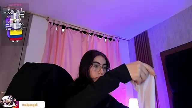 Molly A online show from June 27, 2026, 2:45 pm