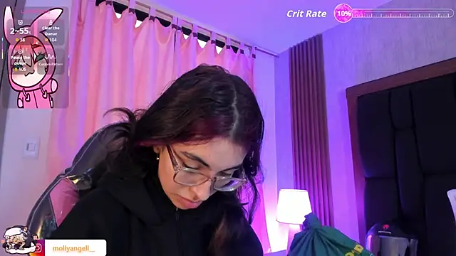 Snapshot of Molly_A chatting on May 31, 2026, 3:18 pm Molly A online show from May 31, 2026, 3:18 pm
