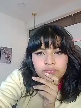 Liily Foxxy online show from June 19, 2026, 10:54 am
