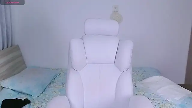 marriyli online show from April 28, 2026, 2:27 am