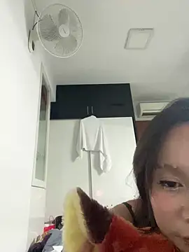 velvetveloura online show from March 10, 2026, 3:16 pm