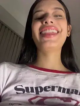 Snapshot of Valen_Gia chatting on March 15, 2026, 12:17 am Valen Gia online show from March 15, 2026, 12:17 am