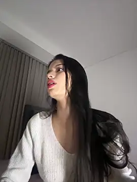 Snapshot of Valen_Gia chatting on March 20, 2026, 1:28 am Valen Gia online show from March 20, 2026, 1:28 am