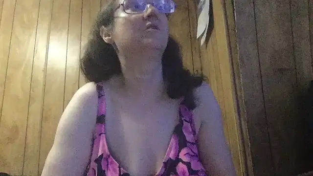 Snapshot of milfmichelle69 chatting on June 20, 2026, 3:17 pm milfmichelle69 online show from June 20, 2026, 3:17 pm