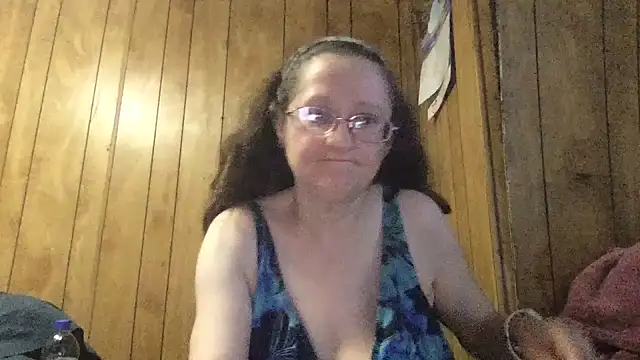 Snapshot of milfmichelle69 chatting on July 18, 2026, 2:14 pm milfmichelle69 online show from July 18, 2026, 2:14 pm