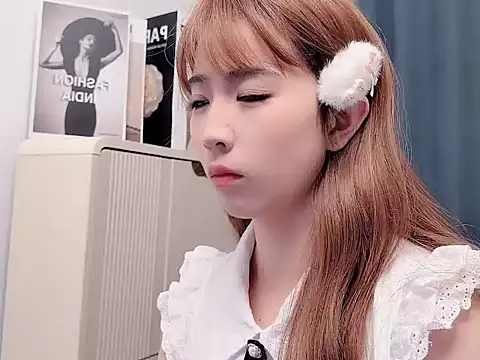 Snapshot of amy-666666 chatting on March 15, 2026, 2:18 am amy-666666 online show from March 15, 2026, 2:18 am