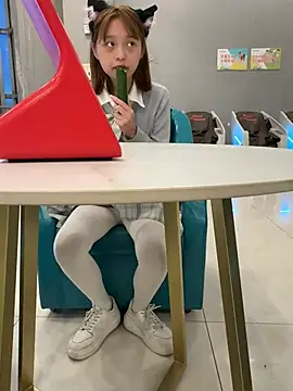 Aytc9989 online show from April 28, 2026, 11:03 am