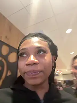 essencecora online show from March 10, 2026, 11:31 pm