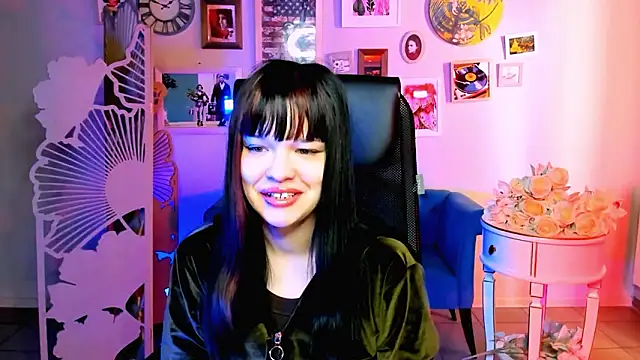 MeganBlosom online show from March 11, 2026, 6:18 am