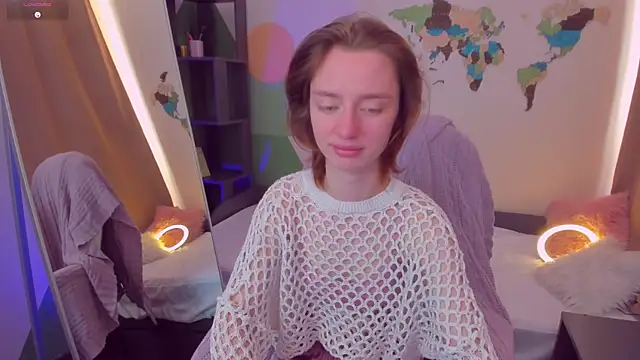 Pretty Victoria online show from April 2, 2026, 6:20 am