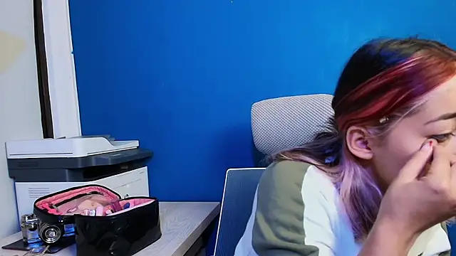 PinkyyPieee  online show from March 16, 2026, 11:03 am