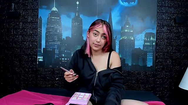 PinkyyPieee  online show from March 26, 2026, 11:52 am