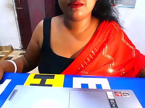 Snapshot of IamRiva chatting on August 7, 2026, 6:25 pm IamRiva online show from August 7, 2026, 6:25 pm