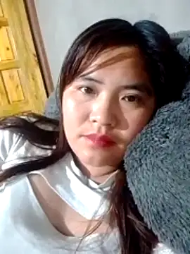 YAONIKUTE online show from April 11, 2026, 2:08 am