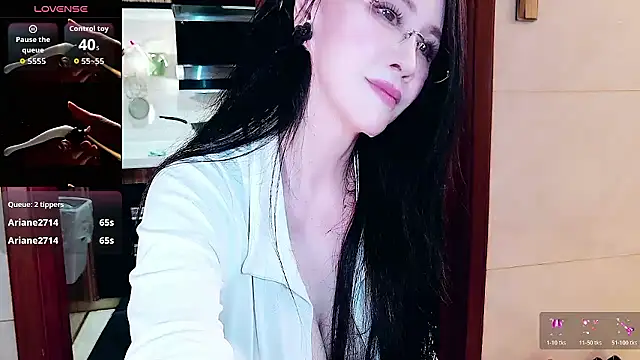 nuanuanbaobei online show from April 18, 2026, 7:07 pm