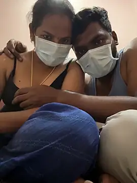 Snapshot of kasicouple69 chatting on March 16, 2026, 1:26 pm kasicouple69 online show from March 16, 2026, 1:26 pm