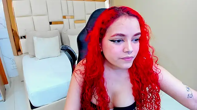 luna veega online show from July 24, 2026, 4:36 pm