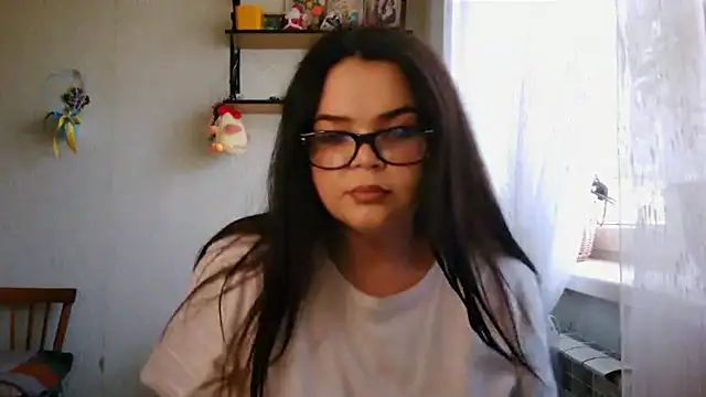 ElizaMoon01   online show from June 3, 2026, 9:54 am