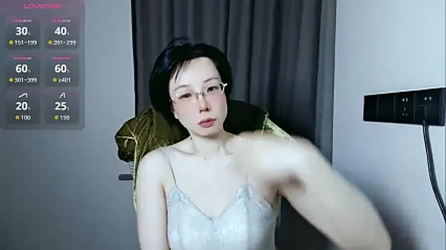 Snapshot of lin_lin_520_520 chatting on May 18, 2026, 4:01 pm lin lin 520 520 online show from May 18, 2026, 4:01 pm