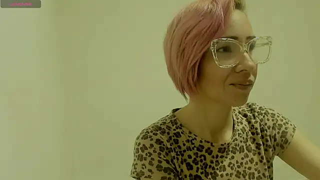 PinkSiren online show from March 21, 2026, 5:06 pm