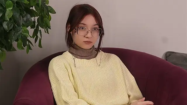 AkikoJost online show from March 13, 2026, 5:23 am