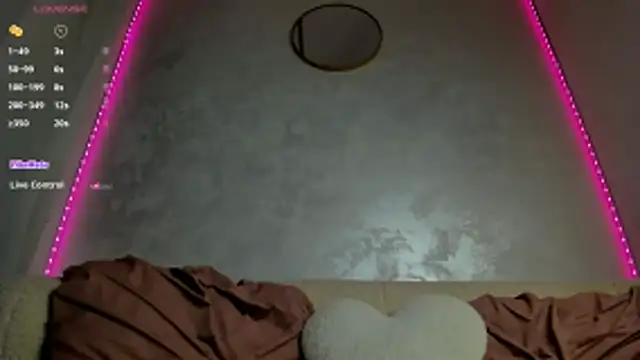 IvyTease  online show from May 17, 2026, 6:13 am