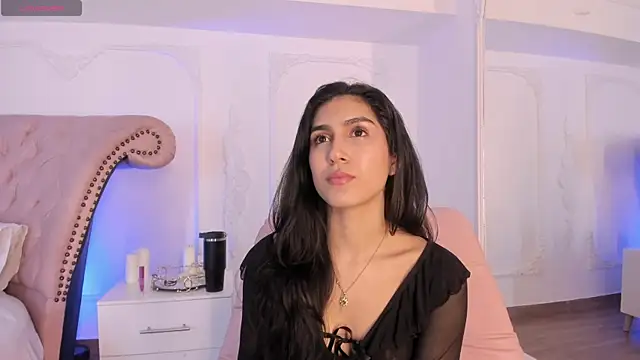 Snapshot of LucianaBlanco_ chatting on June 20, 2026, 8:36 pm LucianaBlanco online show from June 20, 2026, 8:36 pm