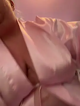 KawaiiKiki 247 online show from July 17, 2026, 2:03 pm