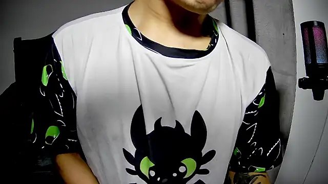 Snapshot of Nickiki-666 chatting on April 7, 2026, 3:03 pm Nickiki-666 online show from April 7, 2026, 3:03 pm