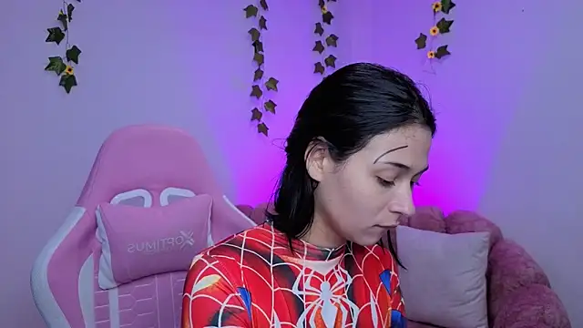 Snapshot of miss__madison chatting on March 18, 2026, 7:48 pm miss madison online show from March 18, 2026, 7:48 pm