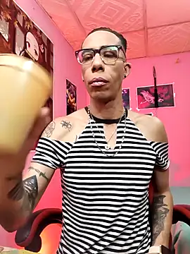 Alisa camp online show from April 12, 2026, 1:14 pm