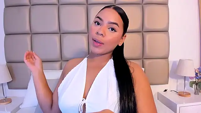 lilly williamss online show from April 17, 2026, 9:50 pm