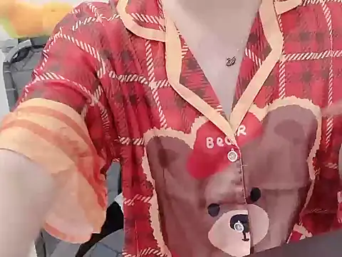 hunhun122 online show from April 15, 2026, 5:35 am