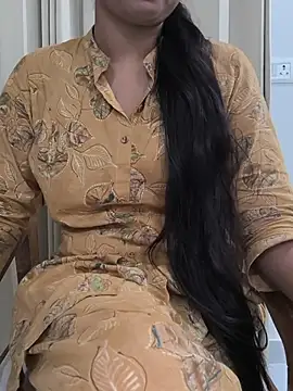 Jesmin khan01 online show from July 6, 2026, 2:02 pm
