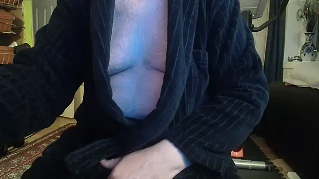 Snapshot of Buggemann chatting on May 9, 2026, 2:04 am Buggemann online show from May 9, 2026, 2:04 am