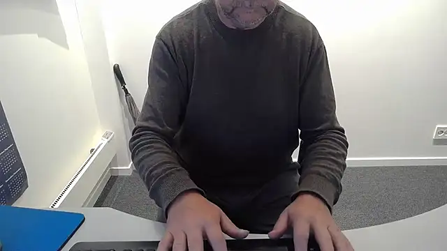 Buggemann online show from July 29, 2026, 3:06 am