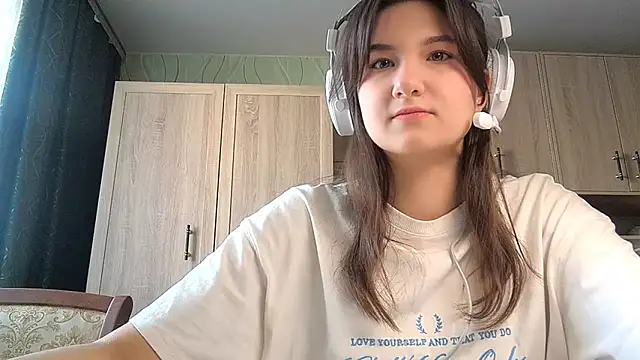 Snapshot of MiryDeni chatting on March 12, 2026, 7:12 am MiryDeni online show from March 12, 2026, 7:12 am