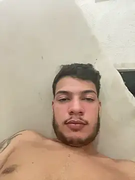 Jhonnylaionsousa online show from March 13, 2026, 5:01 am